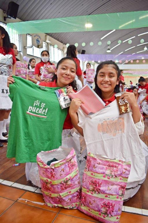 150821 ENTREGAR REGALO 51